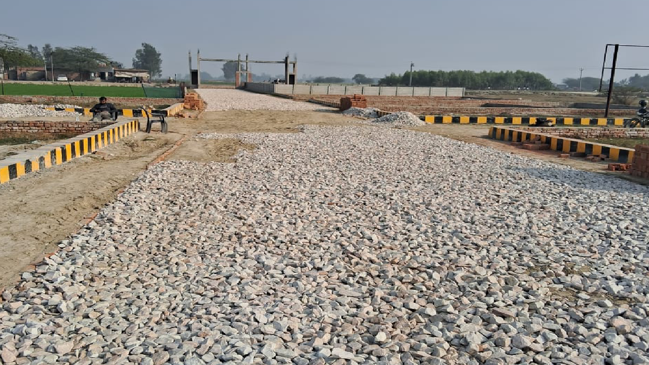 Gated society in lucknow